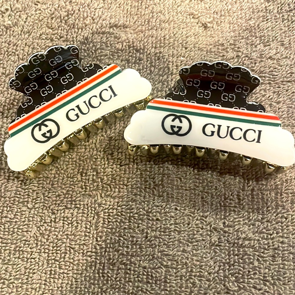 2 piece GG claw hair clips
